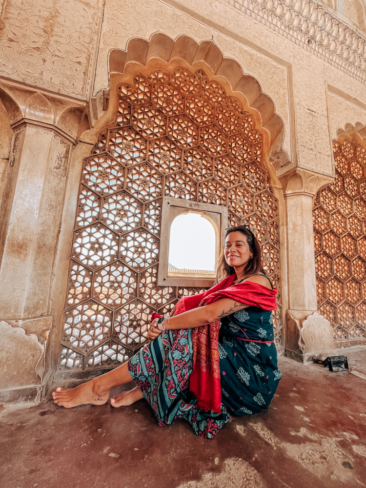 Carolina Baeza OmDharmaYoga tour leader viaje India Wellness y experta en Ayurveda